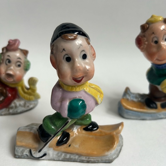 Vintage Occupied Japan Skiing Figurines Set Of 3 Kitschy Fun Decor - Picture 3 of 7